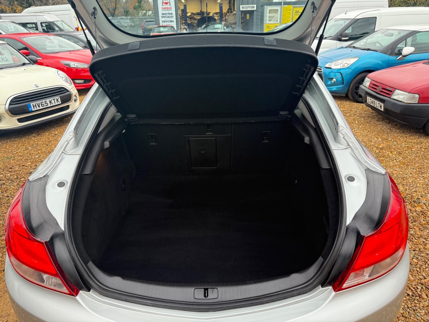 Used Vauxhall Insignia 2012 for sale - 77574529: Photo 10