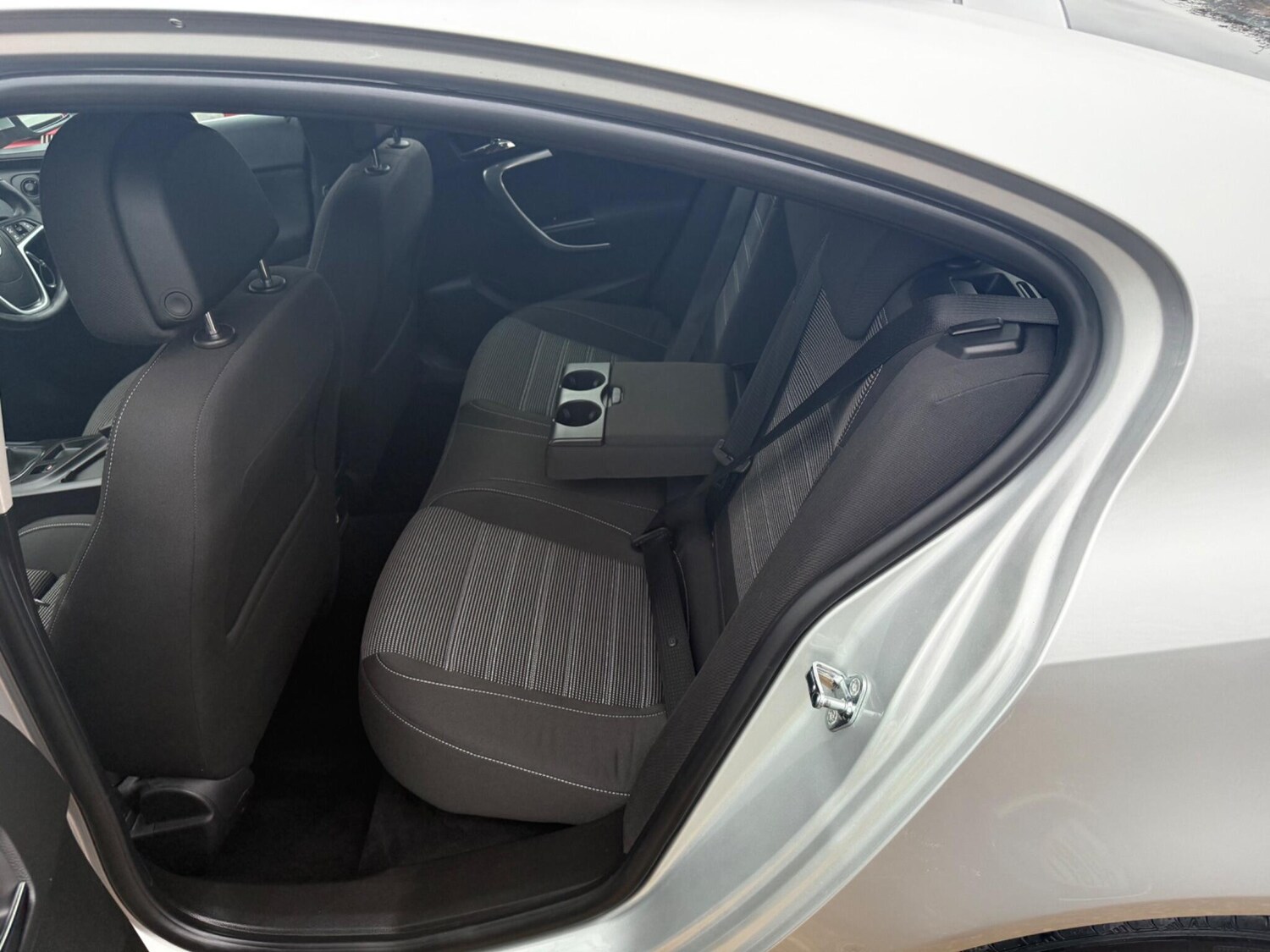 Used Vauxhall Insignia 2012 for sale - 77574529: Photo 11