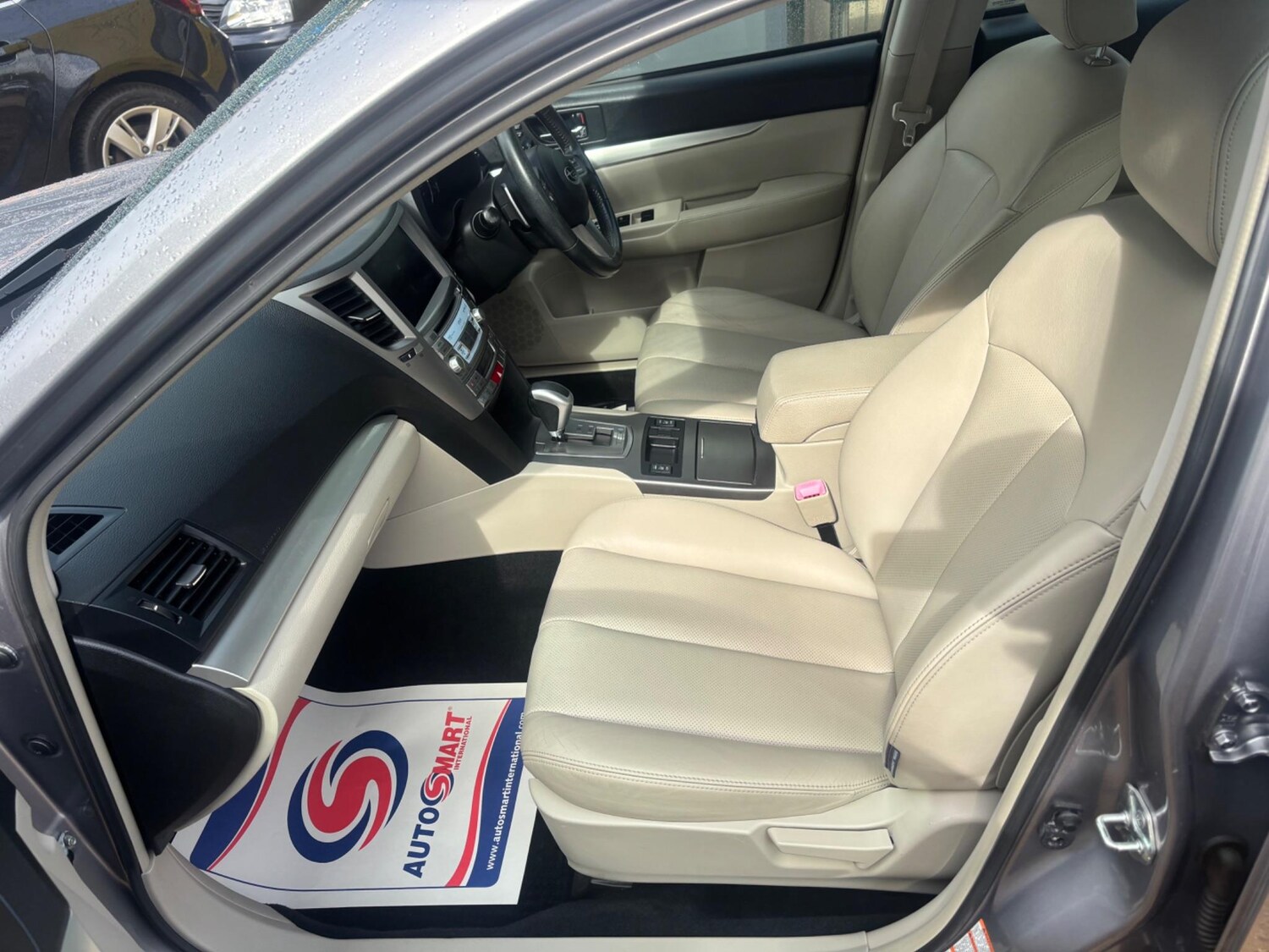 Used Subaru Outback 2010 for sale - 77574831: Photo 10