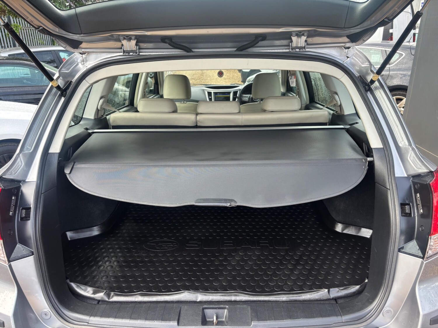 Used Subaru Outback 2010 for sale - 77574831: Photo 7