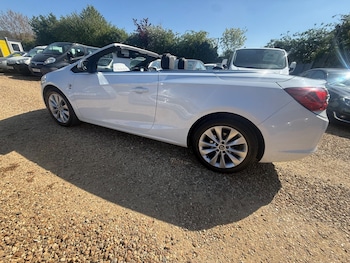 Used Vauxhall Cascada 2013 for sale - 78007188: Photo