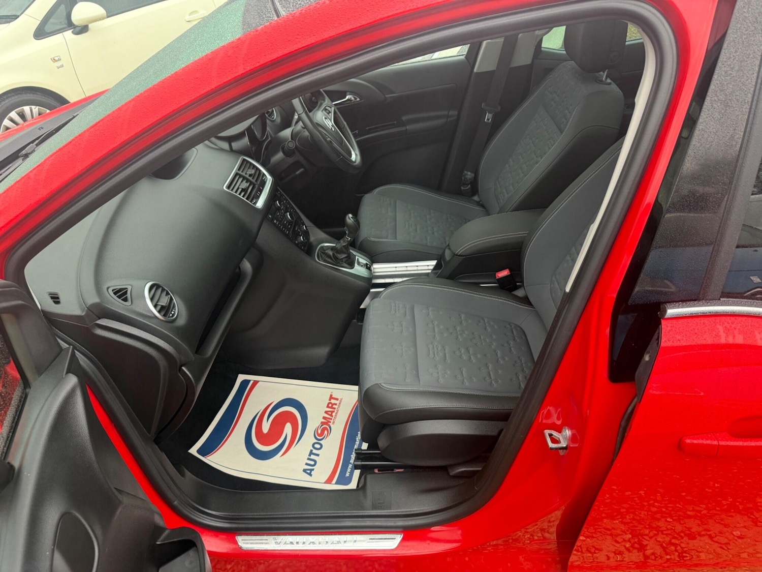 Used Vauxhall Meriva 2015 for sale - 77574842: Photo 10