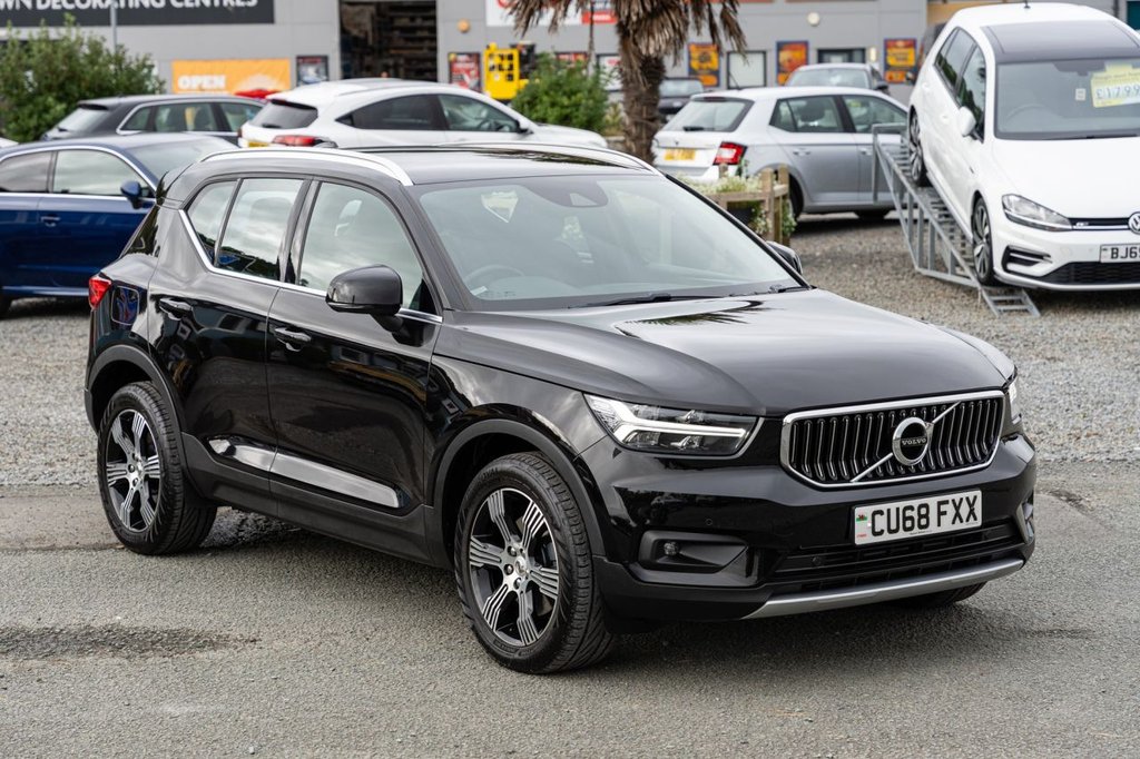 Used Volvo XC40 2018 for sale - 76304199: Photo 1