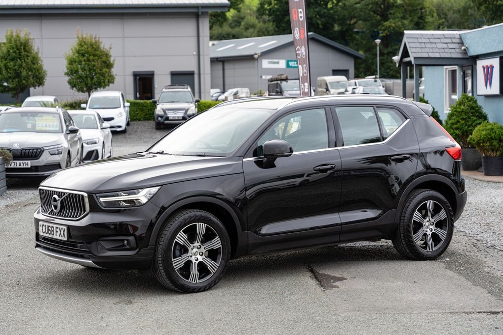 Used Volvo XC40 2018 for sale - 76304199: Photo 3
