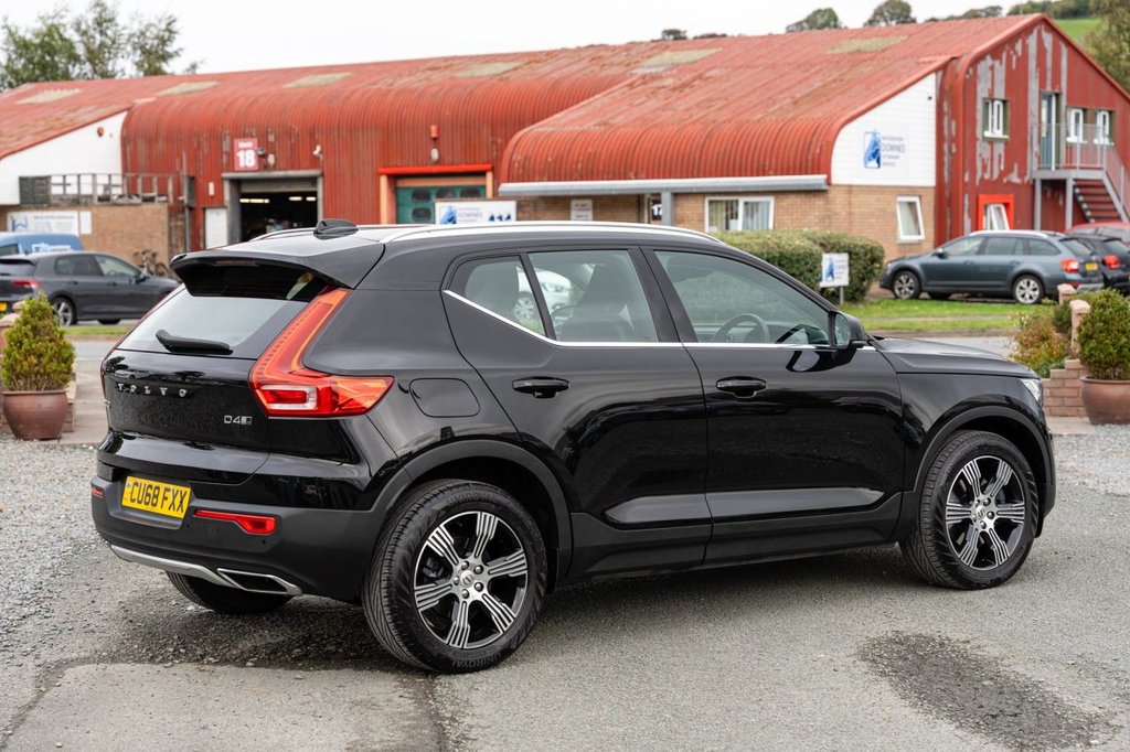 Used Volvo XC40 2018 for sale - 76304199: Photo 6