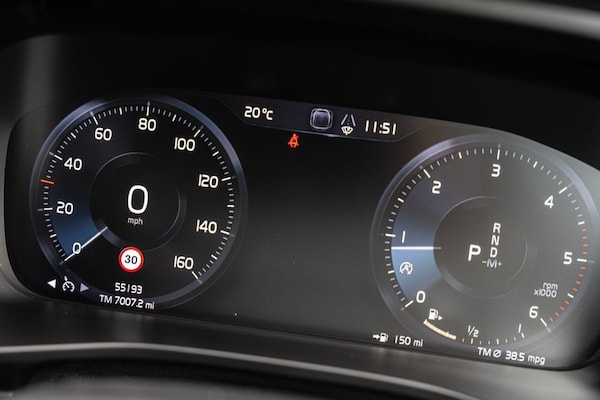 Used Volvo XC40 2018 for sale - 76304199: Photo 8