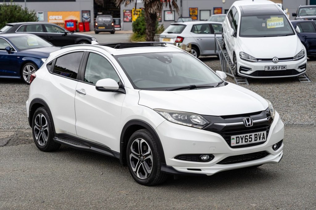 Used Honda HR-V 2015 for sale - 76304229: Photo 1