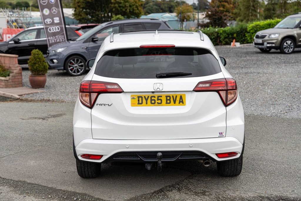 Used Honda HR-V 2015 for sale - 76304229: Photo 4