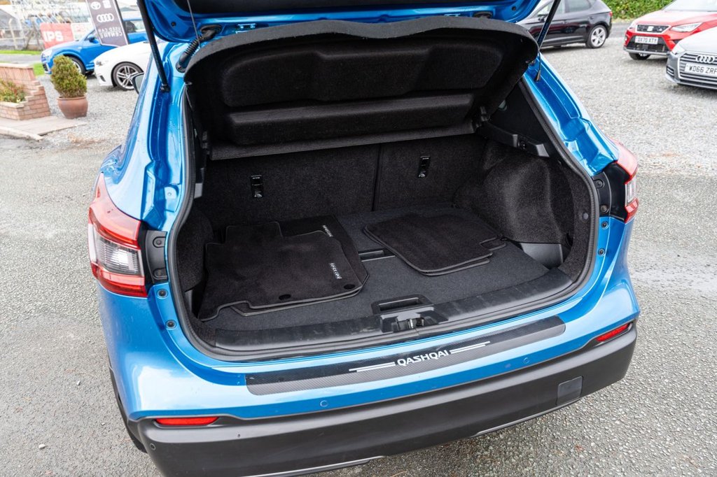 Used Nissan Qashqai 2017 for sale - 76559343: Photo 14