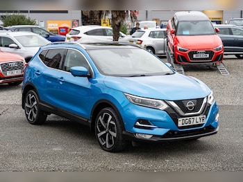 Used Nissan Qashqai 2017 for sale - 76559343: Photo