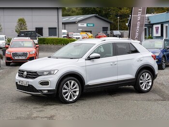 Used Volkswagen T-Roc 2020 for sale - 77249887: Photo