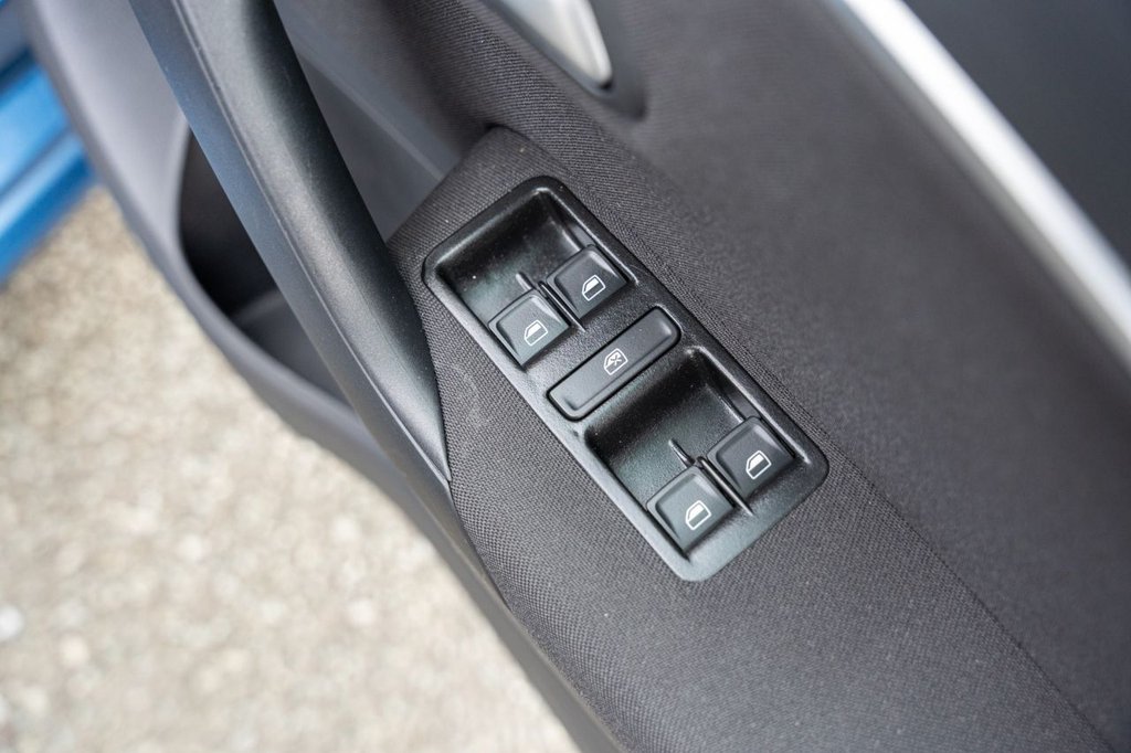 Used Volkswagen Polo 2017 for sale - 77250535: Photo 12