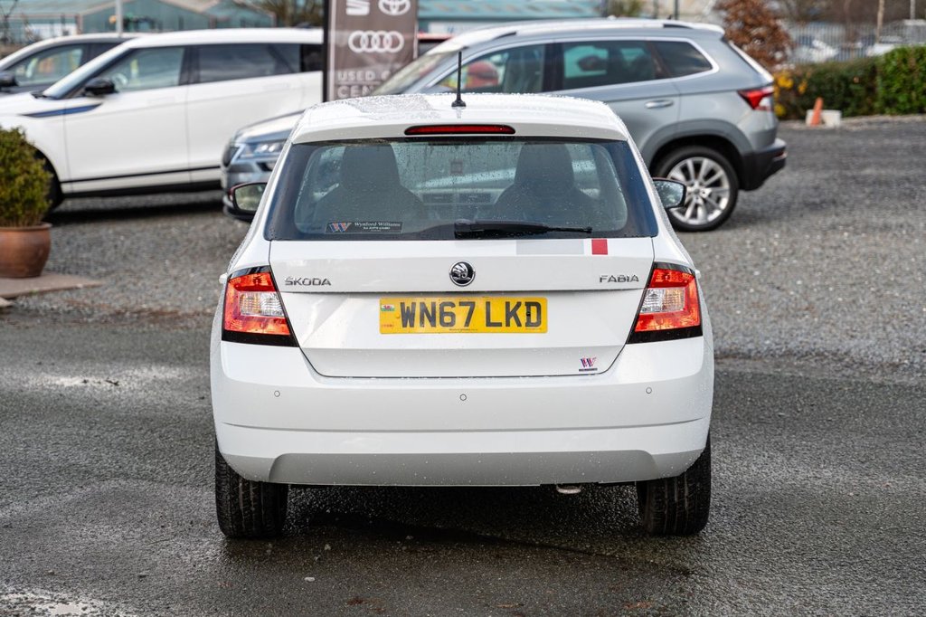 Used Skoda Fabia 2017 for sale - 77128309: Photo 4