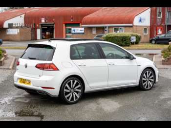 Used Volkswagen Golf 2019 for sale - 74857016: Photo