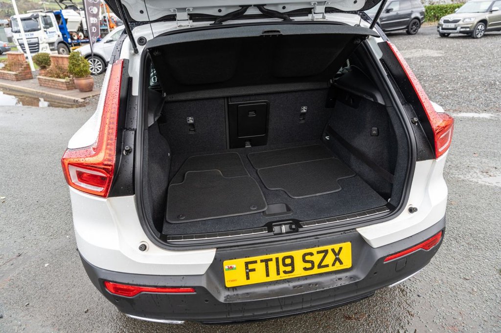 Used Volvo XC40 2019 for sale - 77128300: Photo 17