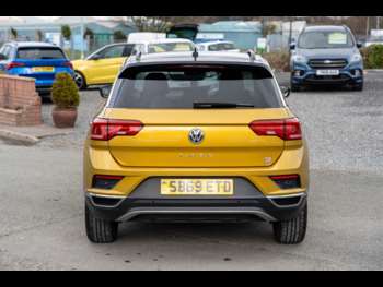 Used Volkswagen T-Roc 2019 for sale - 74089908: Photo