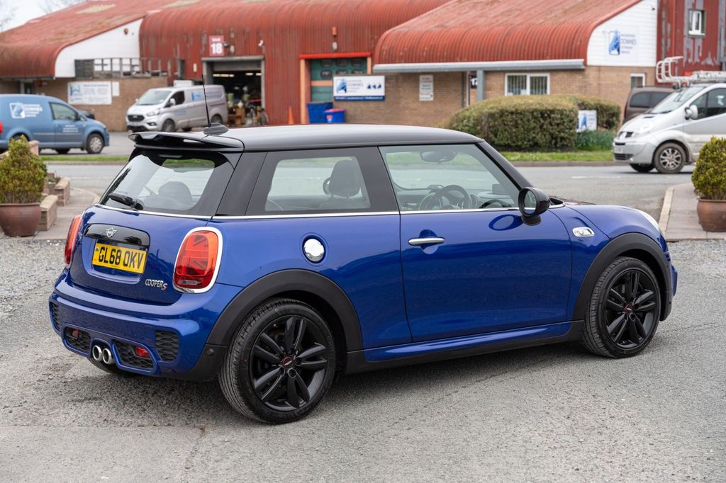 Used MINI Hatch 2018 for sale - 78111002: Photo 6