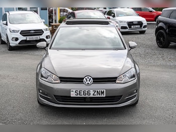 Used Volkswagen Golf 2017 for sale - 79090345: Photo