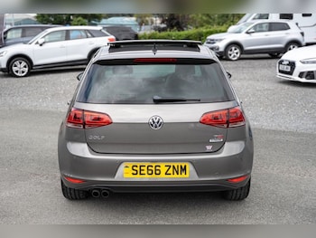Used Volkswagen Golf 2017 for sale - 79090345: Photo