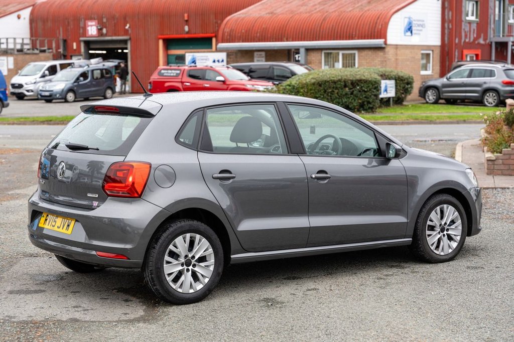 Used Volkswagen Polo 2015 for sale - 76429797: Photo 6