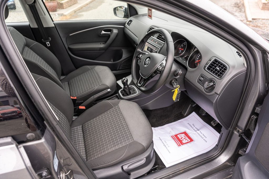 Used Volkswagen Polo 2015 for sale - 76429797: Photo 9