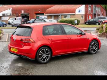 Used Volkswagen Golf 2017 for sale - 74857050: Photo