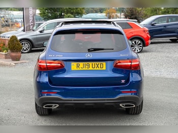 Used Mercedes-Benz GLC 2019 for sale - 79598946: Photo