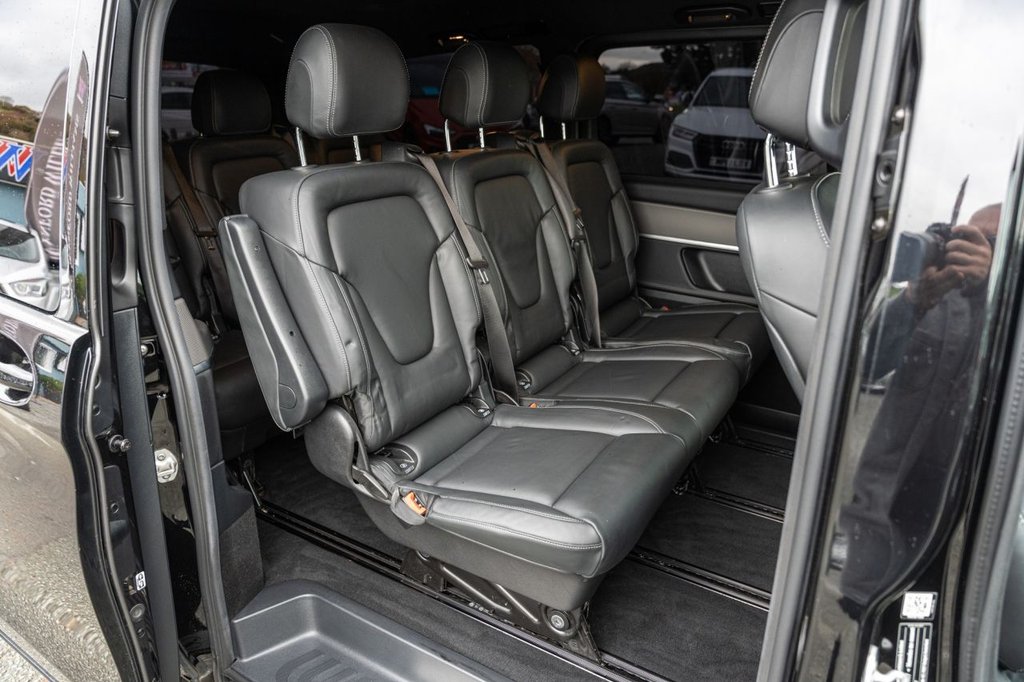 Used Mercedes-Benz V-Class 2019 for sale - 76559382: Photo 12