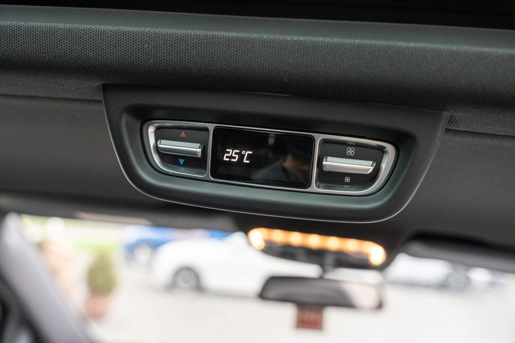 Used Mercedes-Benz V-Class 2019 for sale - 76559382: Photo 17