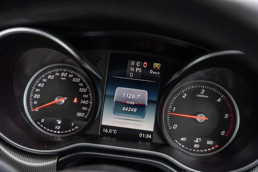 Used Mercedes-Benz V-Class 2019 for sale - 76559382: Photo 18