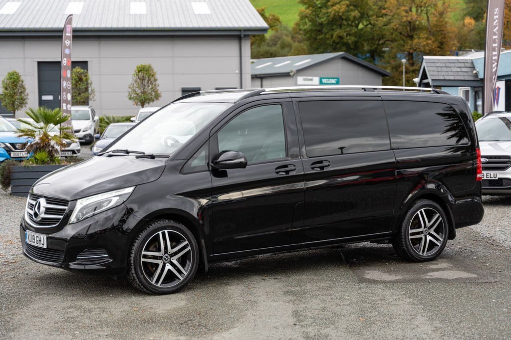 Used Mercedes-Benz V-Class 2019 for sale - 76559382: Photo 3