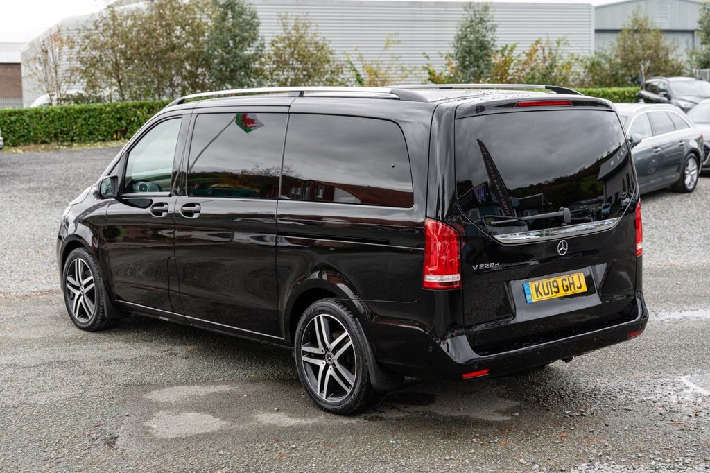 Used Mercedes-Benz V-Class 2019 for sale - 76559382: Photo 4