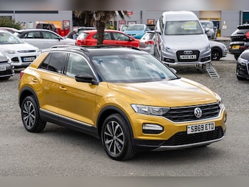 Used Volkswagen T-Roc 2019 for sale - 75398265: Photo