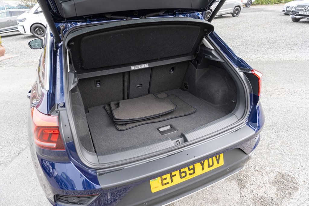 Used Volkswagen T-Roc 2020 for sale - 78111217: Photo 17