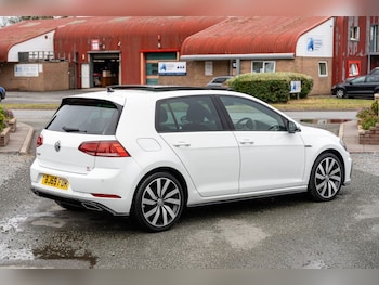 Used Volkswagen Golf 2019 for sale - 75398347: Photo