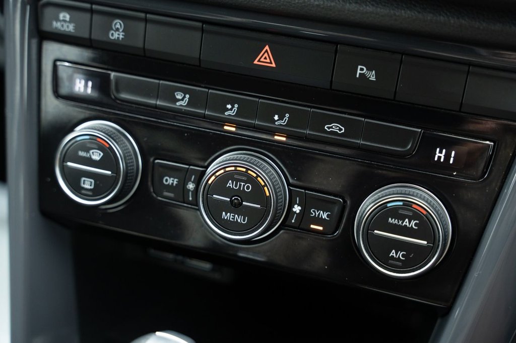 Used Volkswagen T-Roc 2020 for sale - 76429782: Photo 12