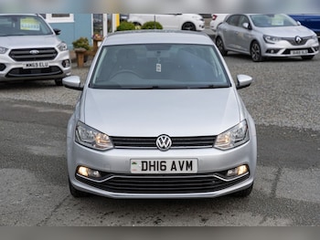 Used Volkswagen Polo 2016 for sale - 76923511: Photo