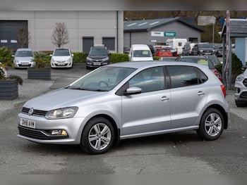 Used Volkswagen Polo 2016 for sale - 76923511: Photo