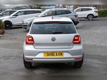 Used Volkswagen Polo 2016 for sale - 76923511: Photo