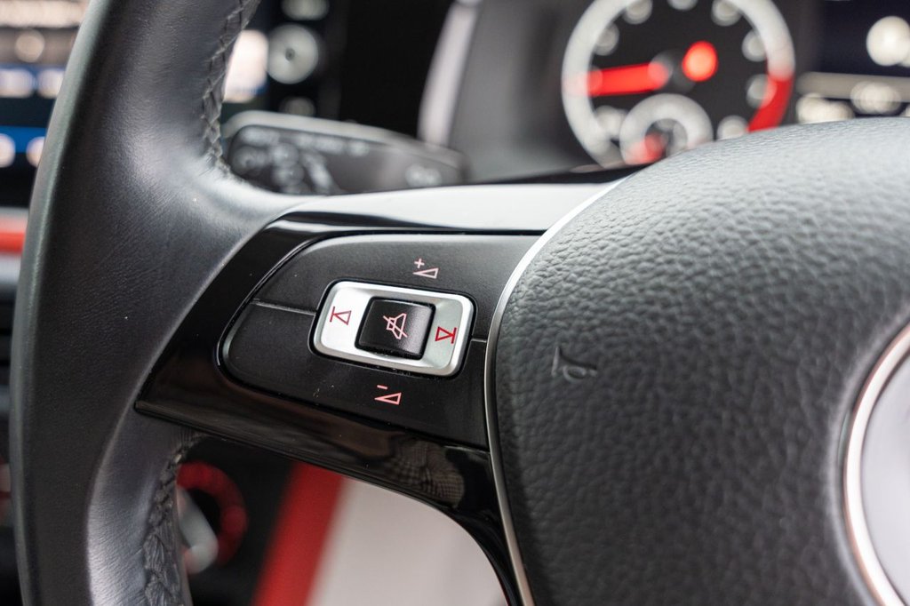 Used Volkswagen Polo 2018 for sale - 77250256: Photo 10