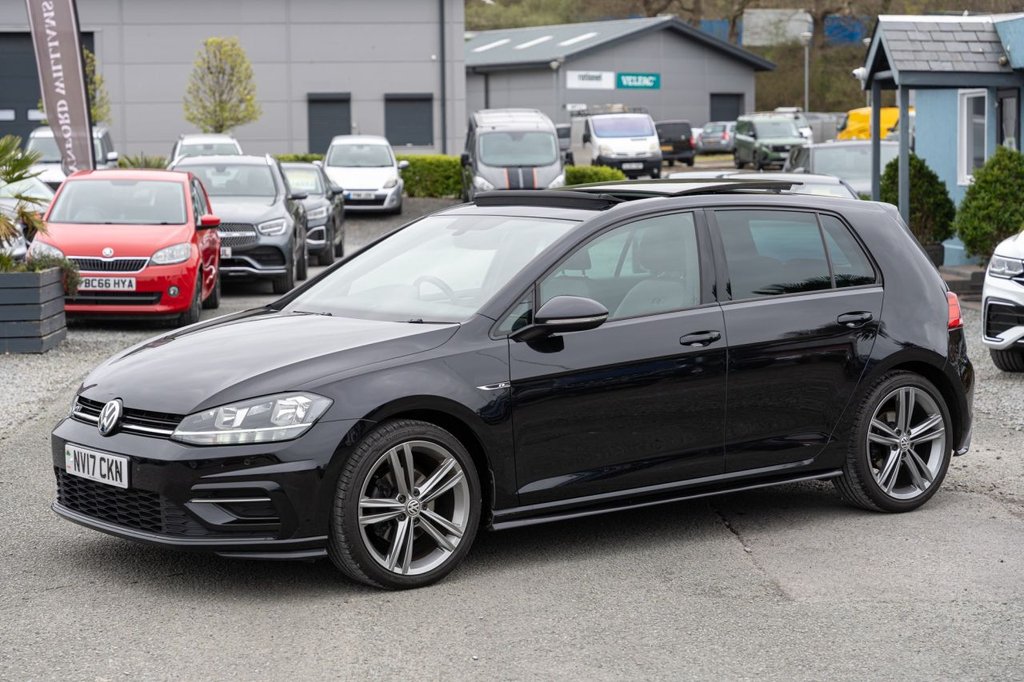 Used Volkswagen Golf 2017 for sale - 78111170: Photo 3