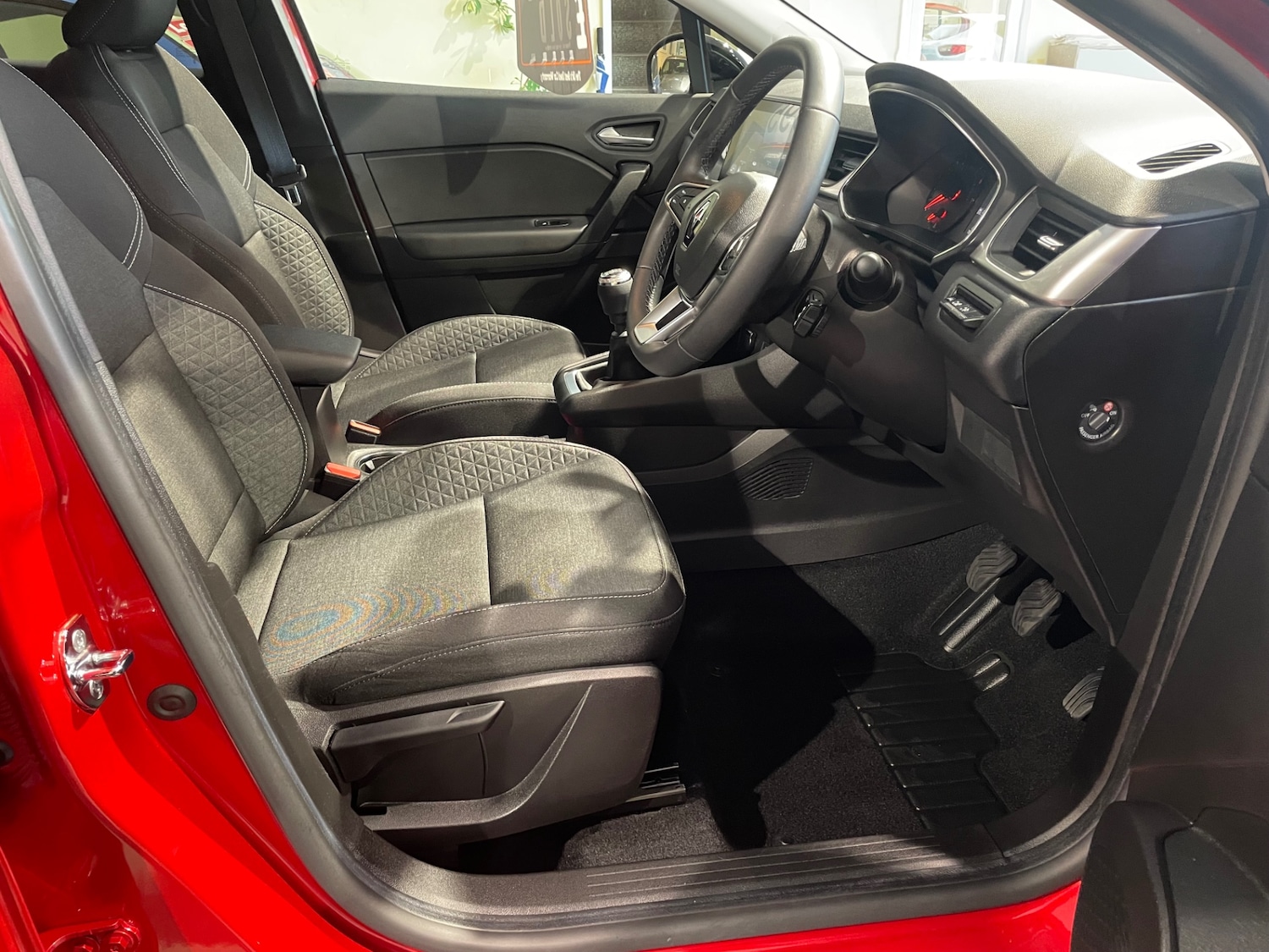 Used Renault Captur 2022 for sale - 77732811: Photo 14