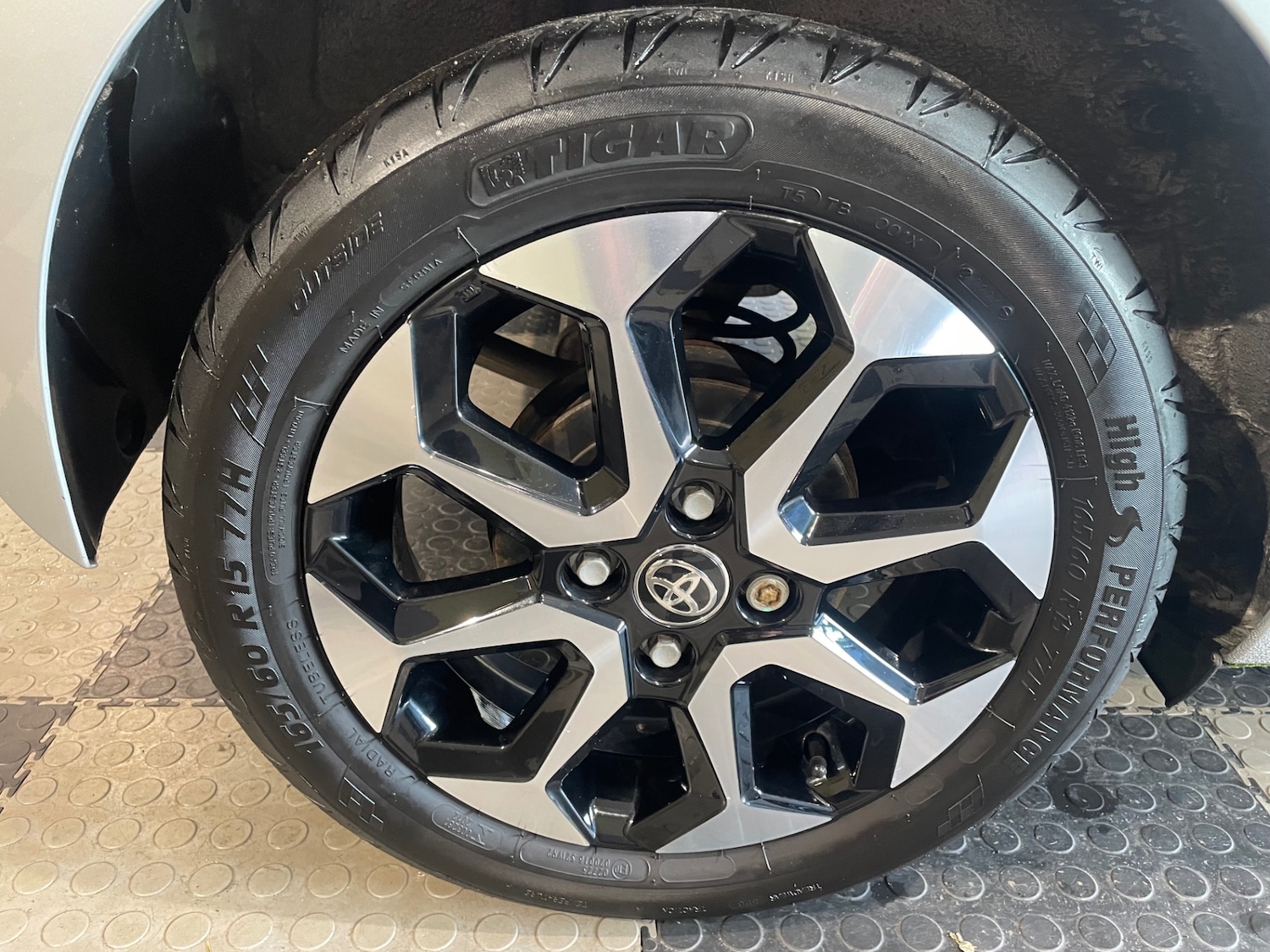 Used Toyota AYGO 2019 for sale - 77619447: Photo 10