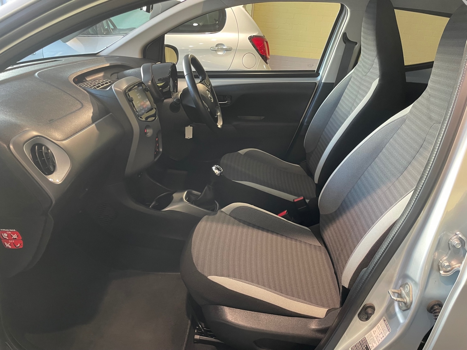 Used Toyota AYGO 2019 for sale - 77619447: Photo 16