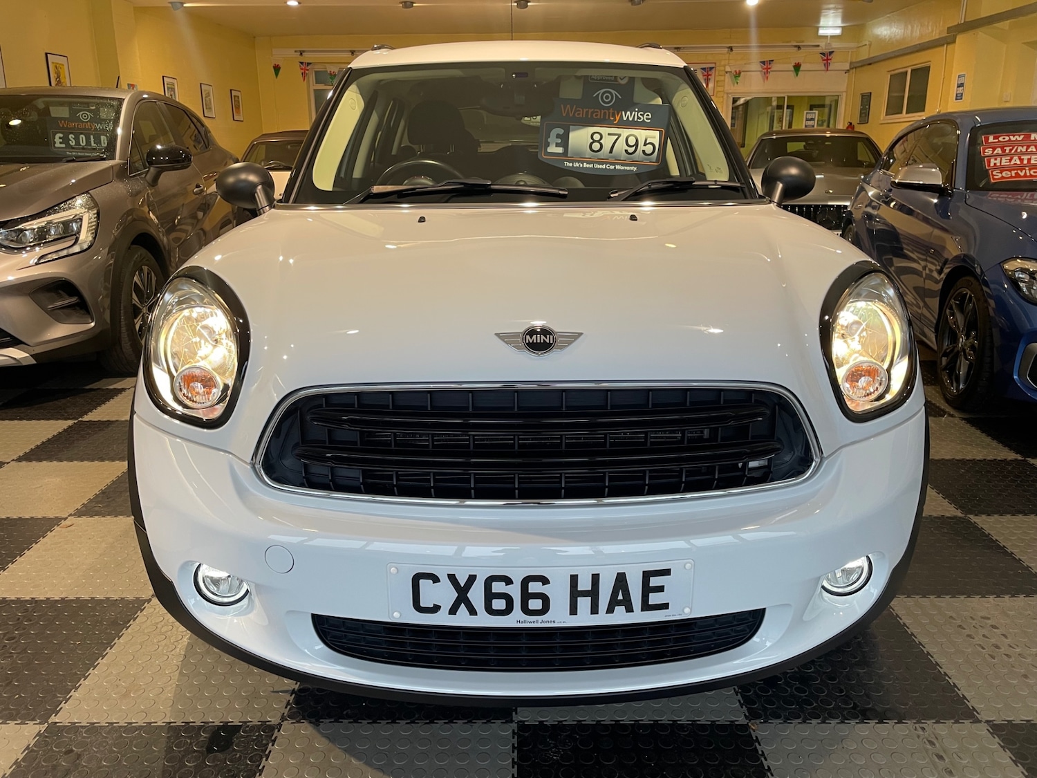 Used MINI Countryman 2016 for sale - 77541719: Photo 2