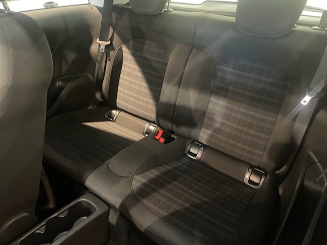 Used Vauxhall ADAM 2015 for sale - 76461309: Photo 16