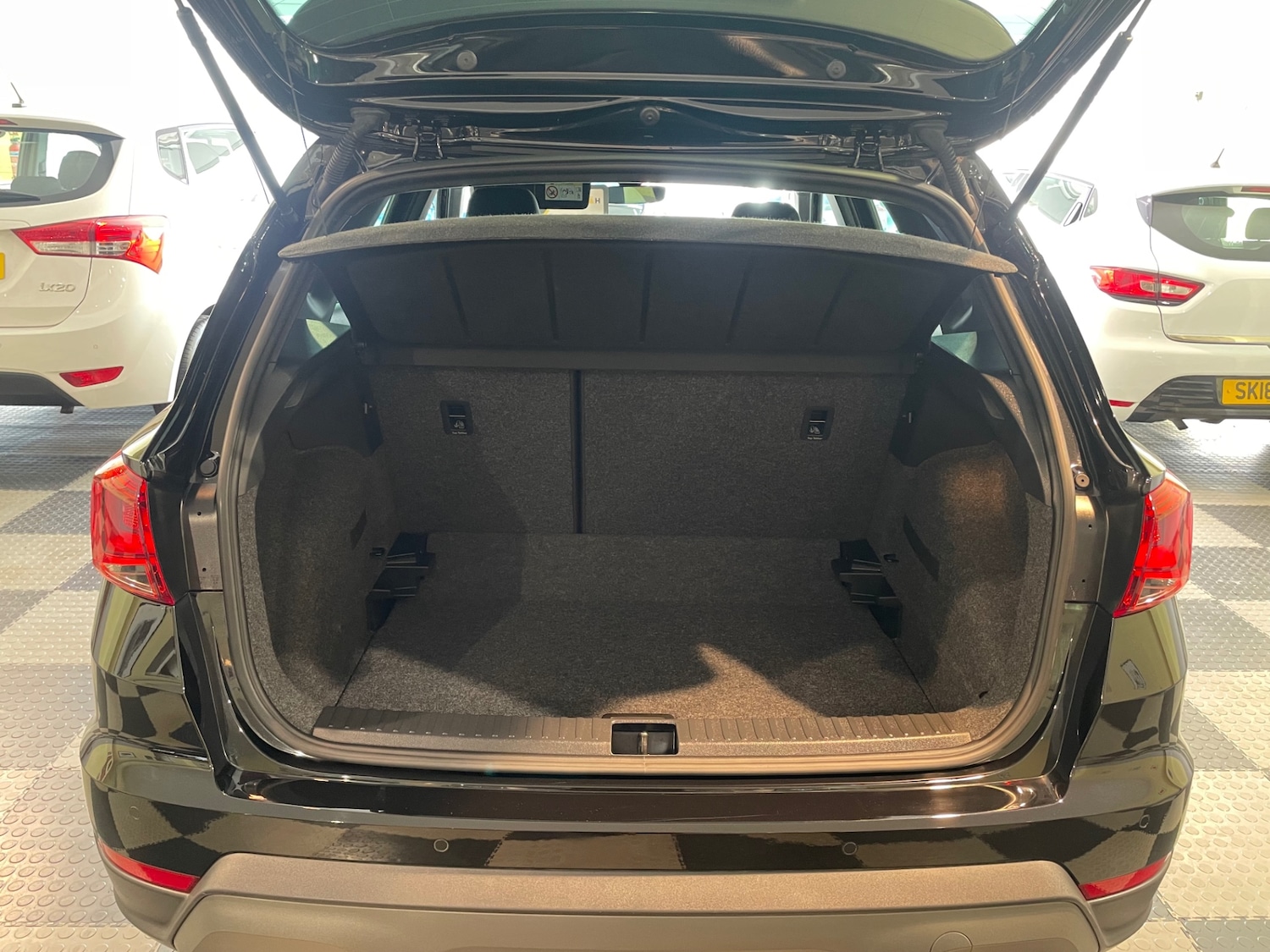 Used SEAT Arona 2023 for sale - 77918983: Photo 19