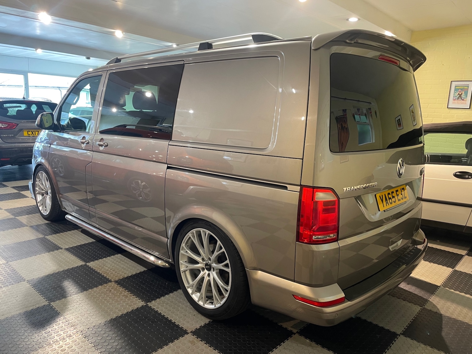Used Volkswagen Transporter 2016 for sale - 77475050: Photo 4