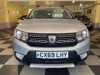 Used Dacia Sandero Stepway 2019 for sale - 79125686: Photo