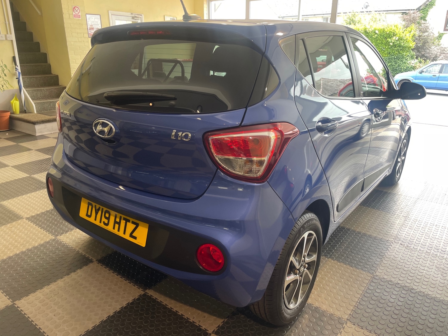 Vehicle 6